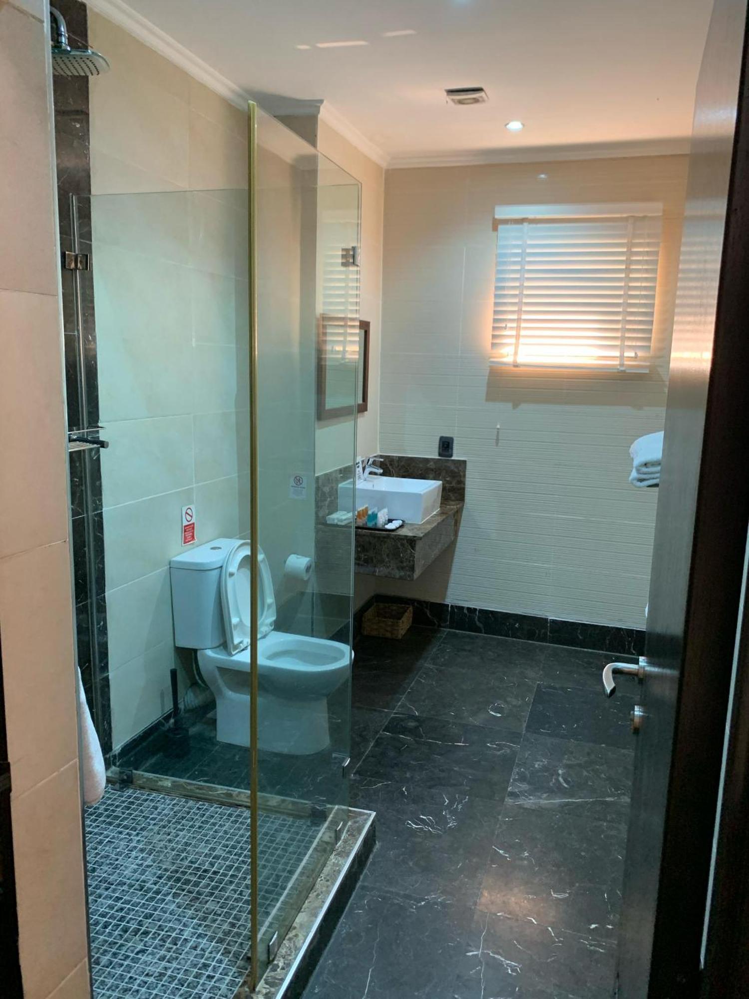 The Sojourner By Genesis Hotel Ikeja Exterior photo